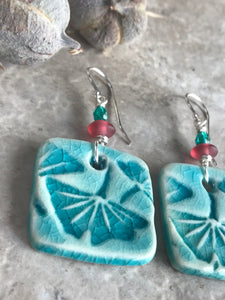 Gingko Crackle Square Earrings, Handmade Earrings with Glass Beads