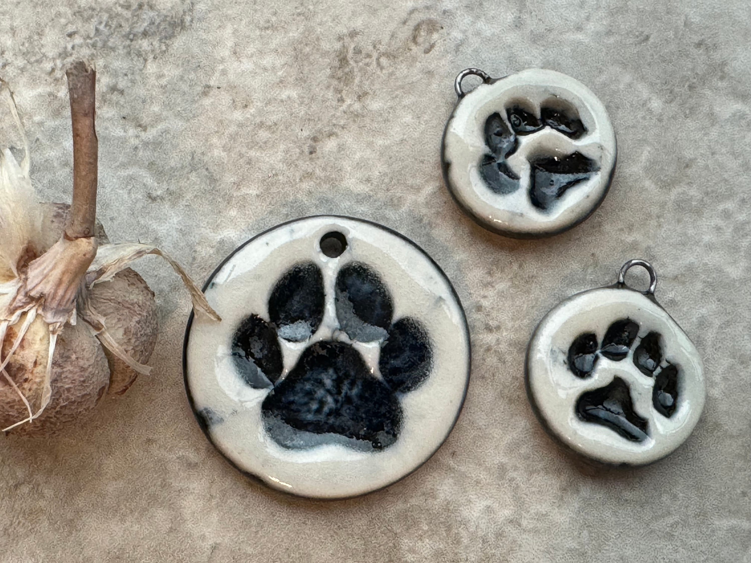Black and White Paw Print Pendant and Charms, Dog Round Pendant, Porcelain Ceramic Pendant, Dog Paw Charms, Jewelry Making Components