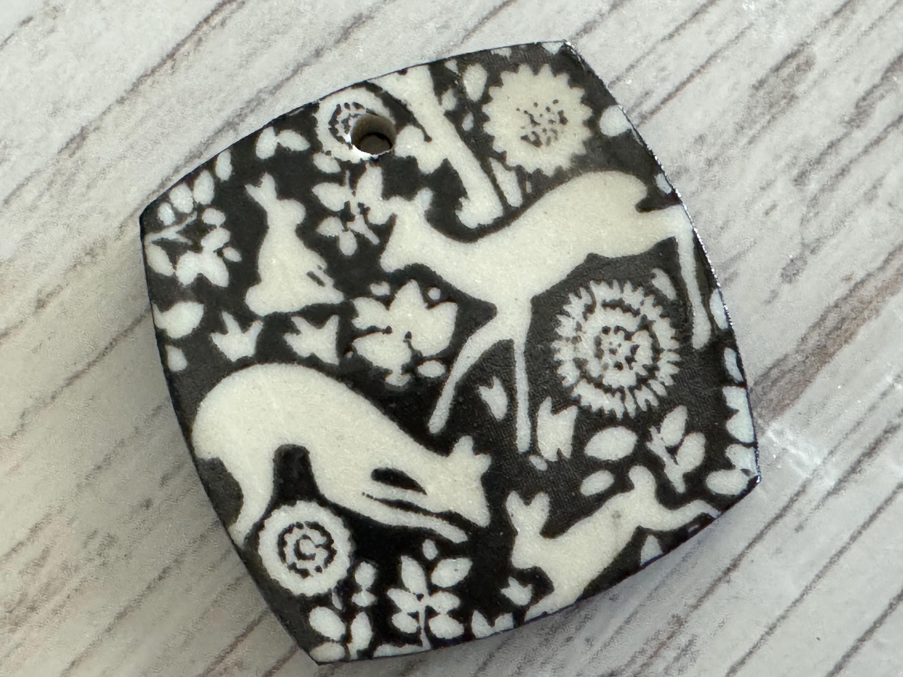 Black and White Deer Animals Bead, Rabbit Pendant, Squirrel jewelry, Porcelain Ceramic Pendant, Jewelry Making Components