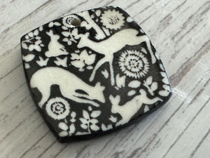 Black and White Deer Animals Bead, Rabbit Pendant, Squirrel jewelry, Porcelain Ceramic Pendant, Jewelry Making Components