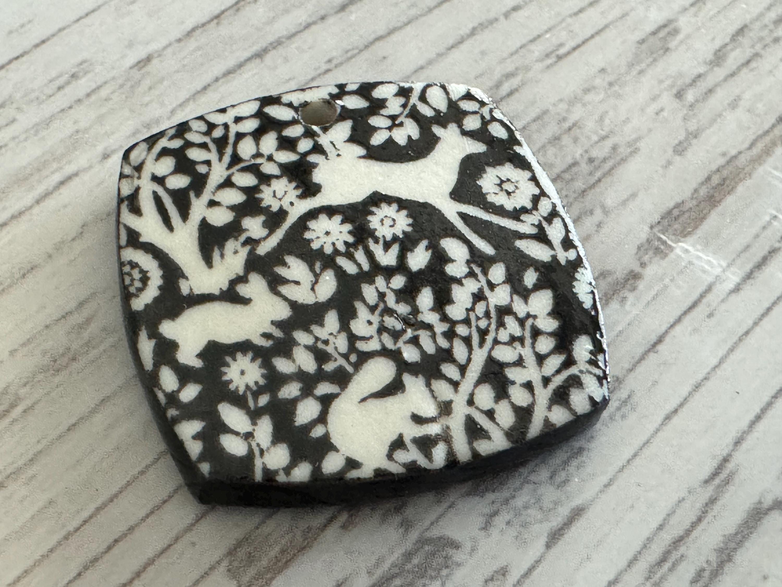 Black and White Deer Animals Bead, Rabbit Pendant, Squirrel jewelry, Porcelain Ceramic Pendant, Jewelry Making Components