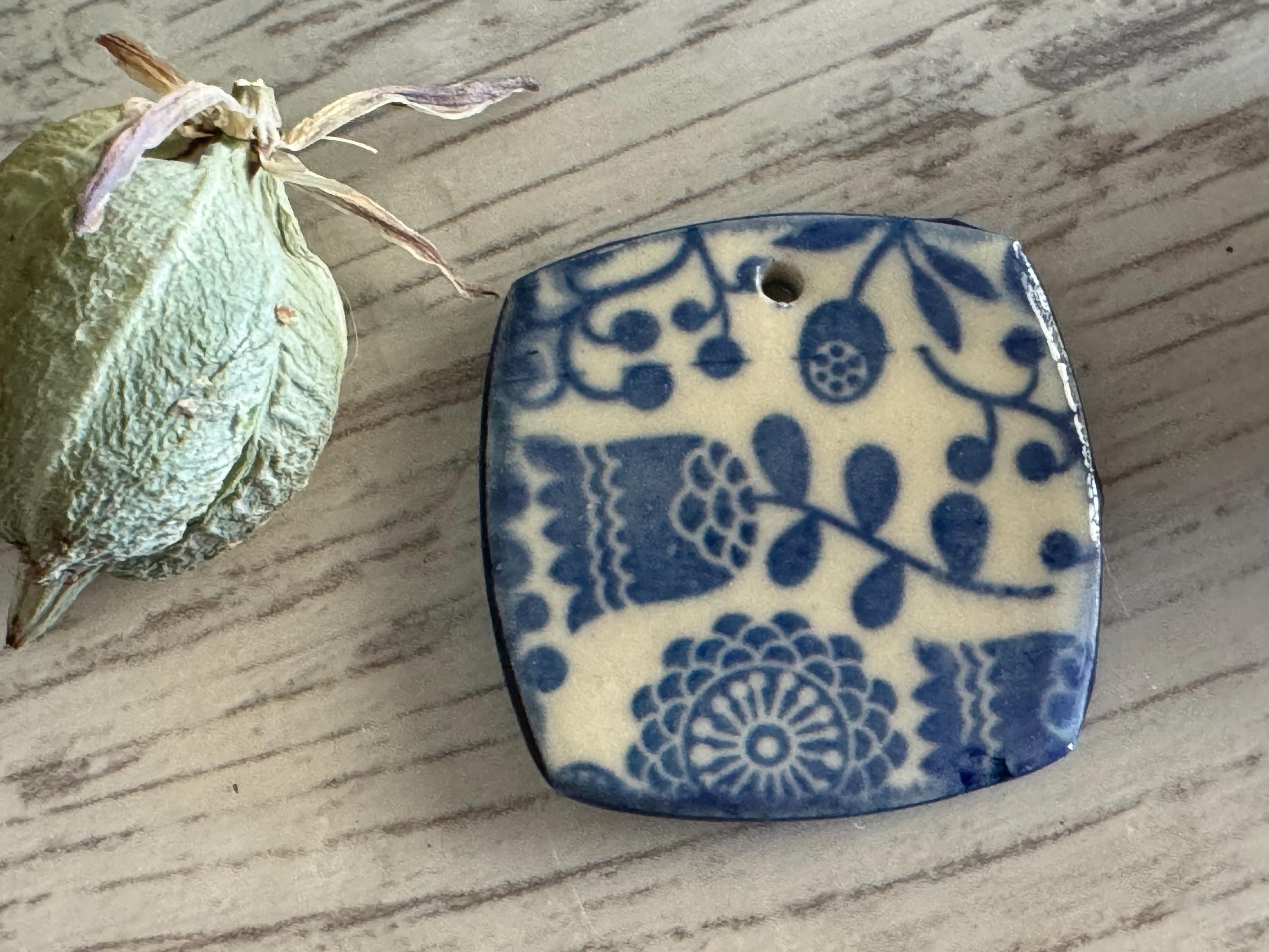 Scandinavian Tulip Pendant and Charm, Blue and White Pendant, Obtuse Square, Porcelain Ceramic Pendant, Jewelry Making Components