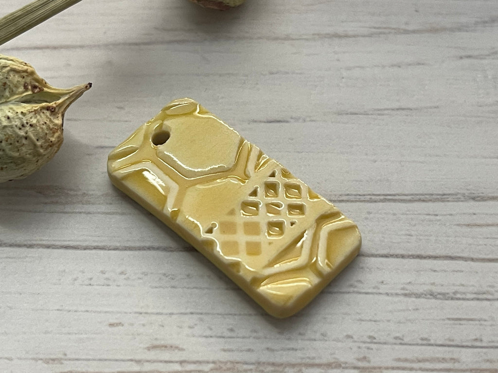 Honeycomb Pendant Bead, Porcelain Beads, Ceramic Charms, Jewelry Making Components, DIY Necklace Beads, Pendant