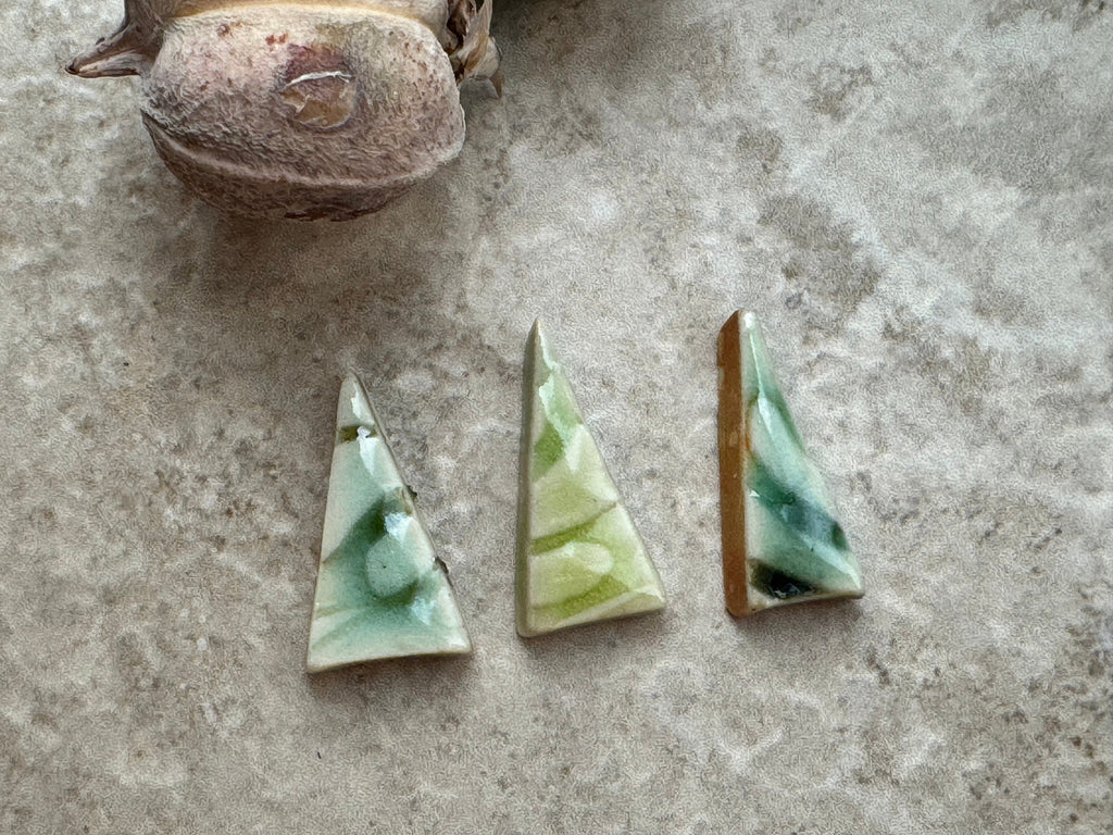 Cabochons Christmas Trees, Green Triangle, Earring Bead Pair, Porcelain Cabs, Ceramic Charms, Jewelry Making